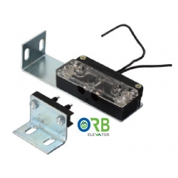 Passive door switch