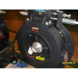 Gearless (PM) traction machine